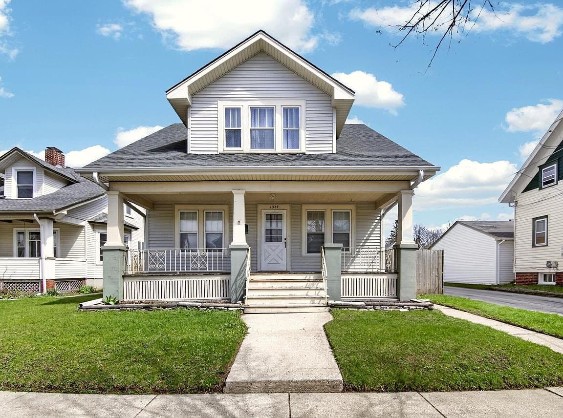 Primary listing photo