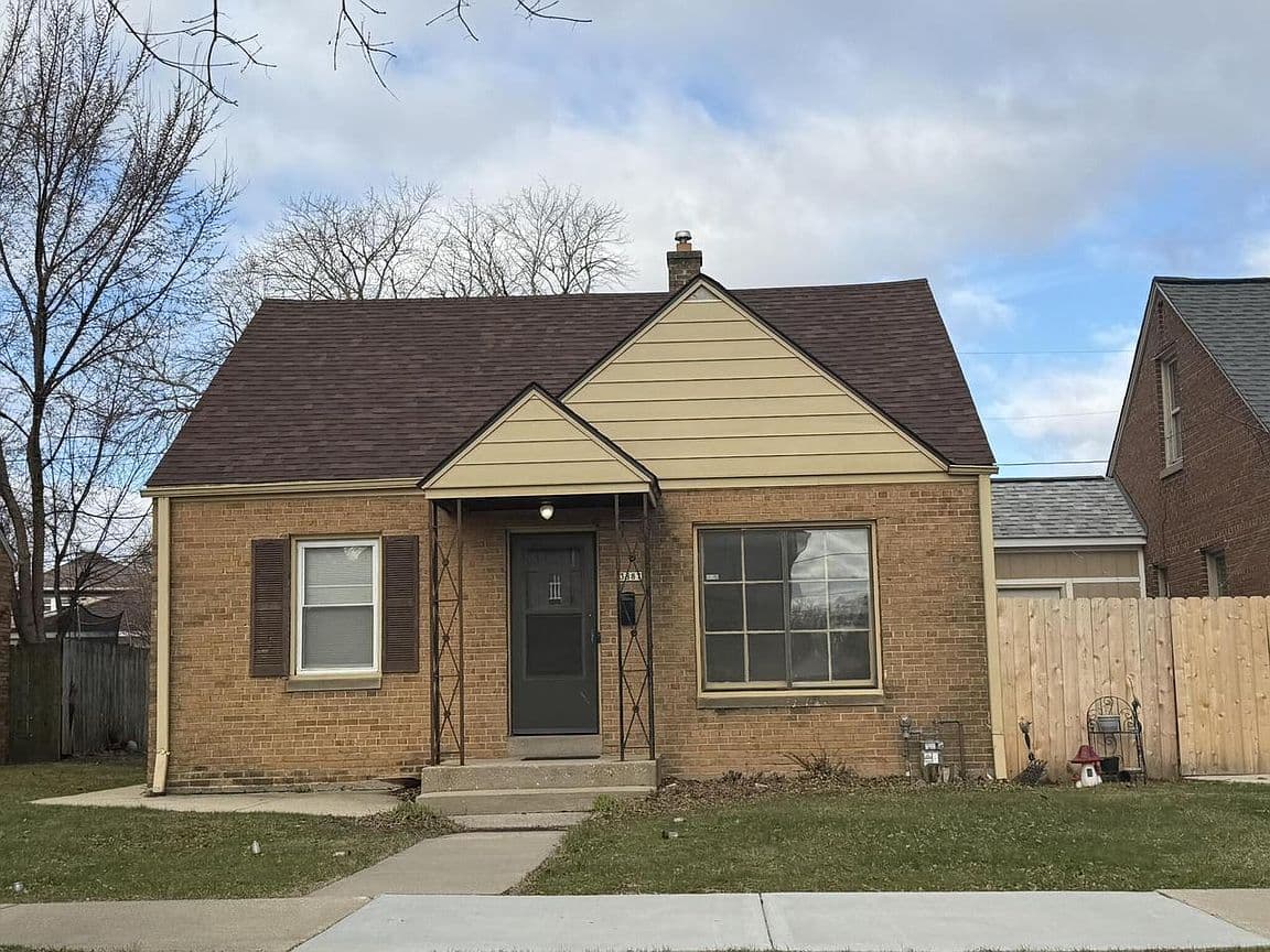 Primary listing photo