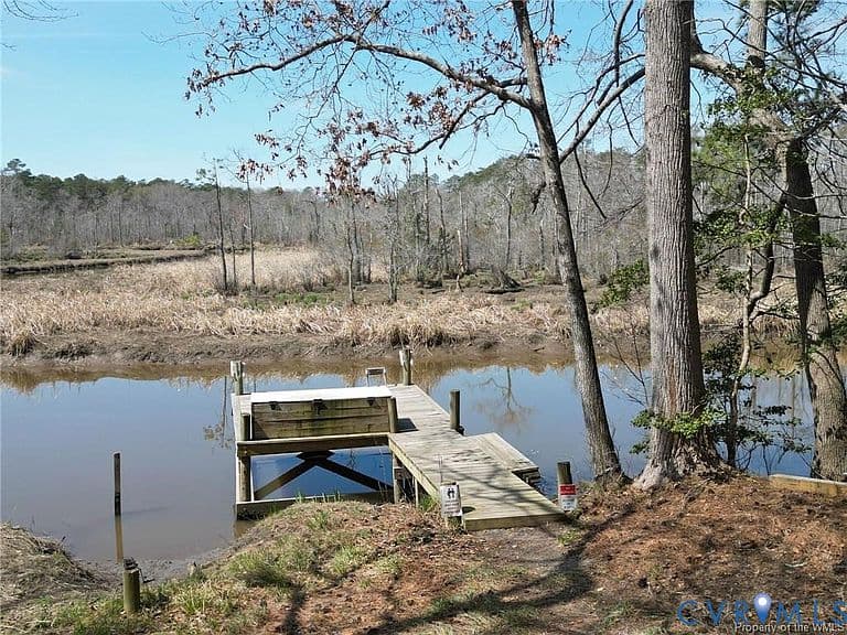 Listing photo 5