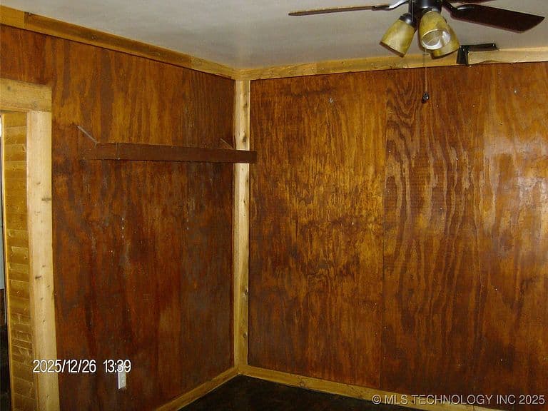 Listing photo 4