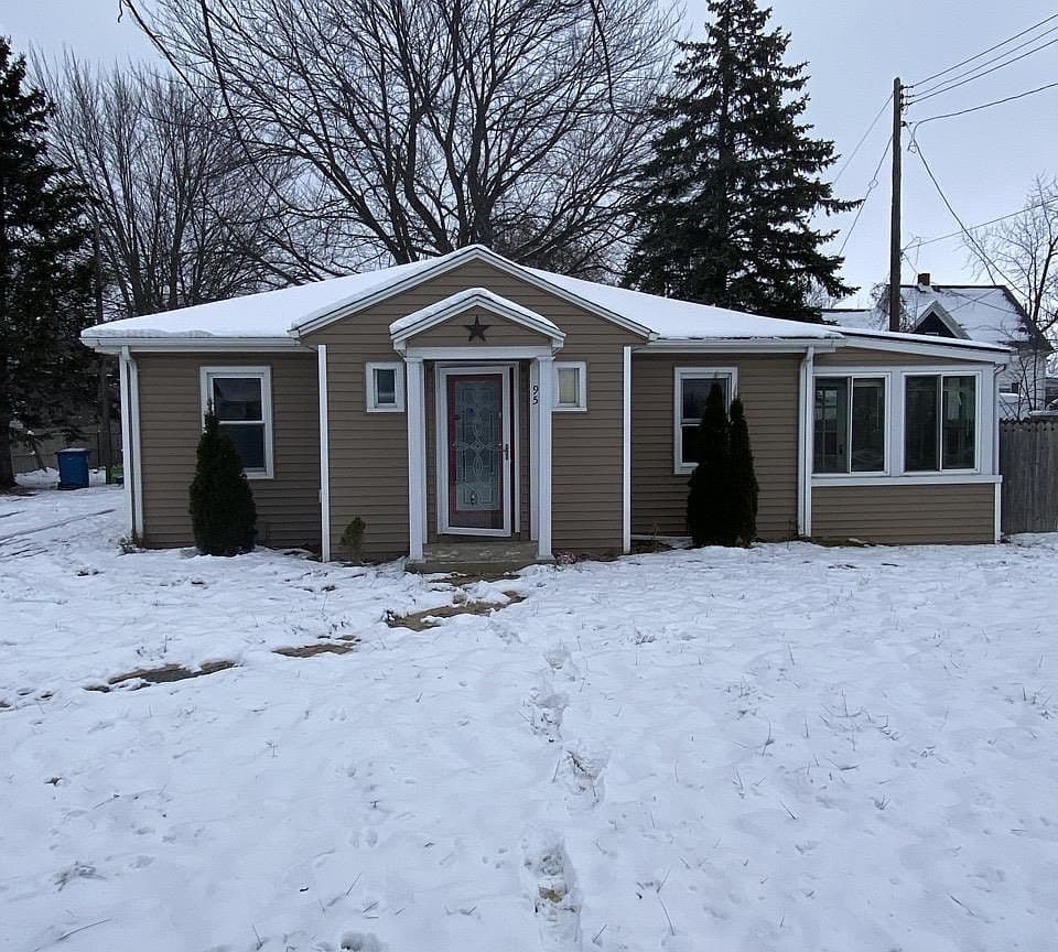 Primary listing photo