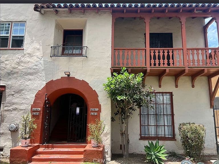 Listing photo 4