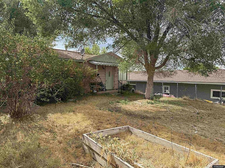 Listing photo 5