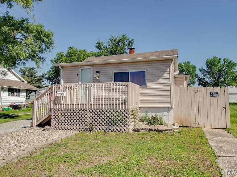 Listing photo 3