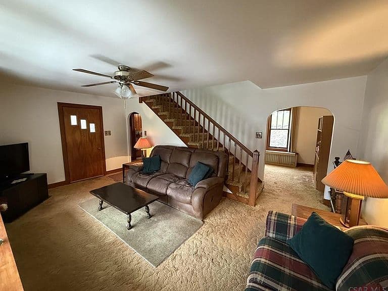 Listing photo 4