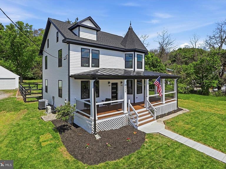 Listing photo 4