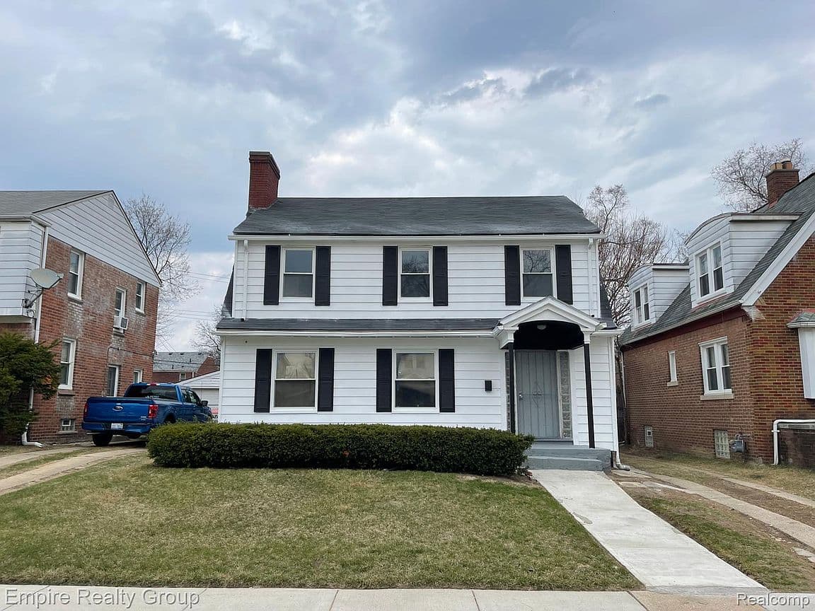 Primary listing photo