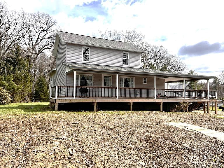 Listing photo 2