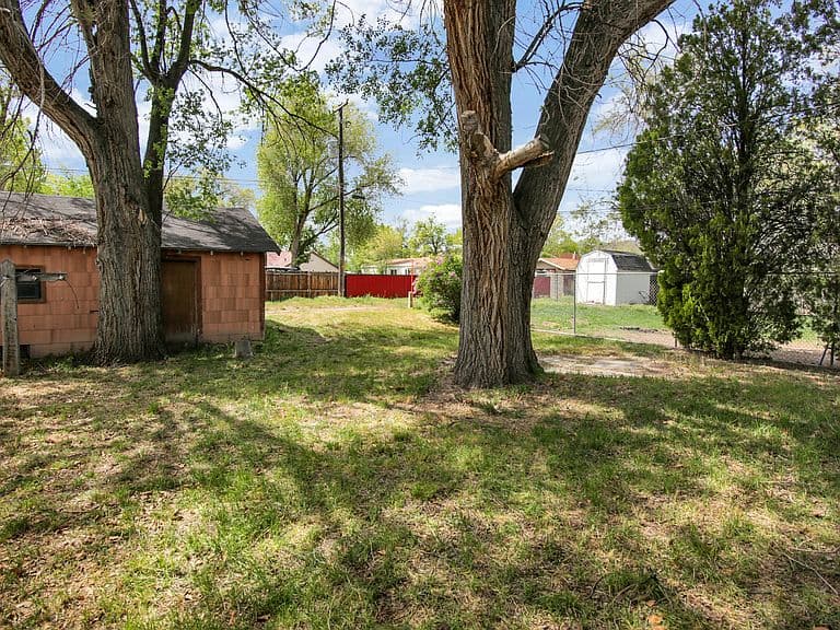 Listing photo 4