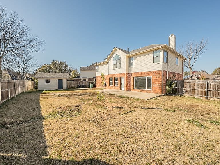 Listing photo 4