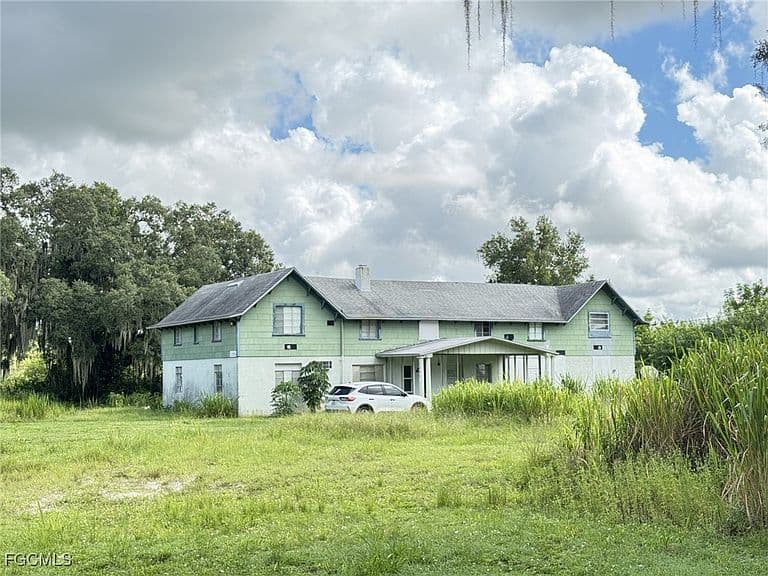 Listing photo