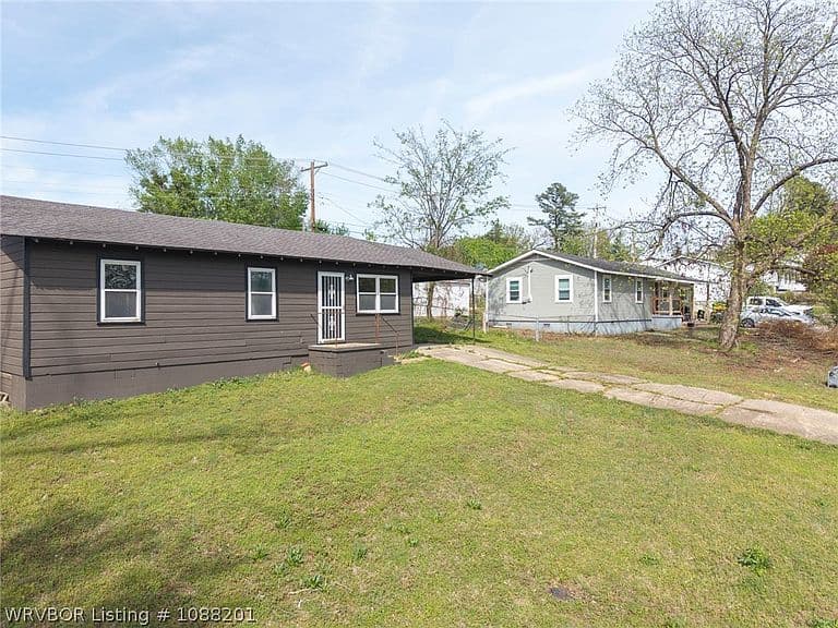 Listing photo 5
