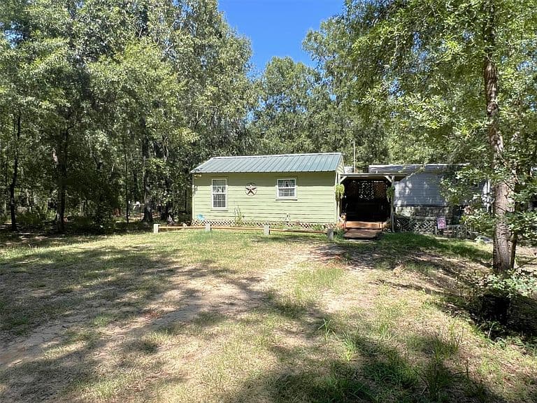 Listing photo 5