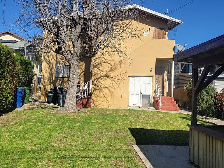 Listing photo 4