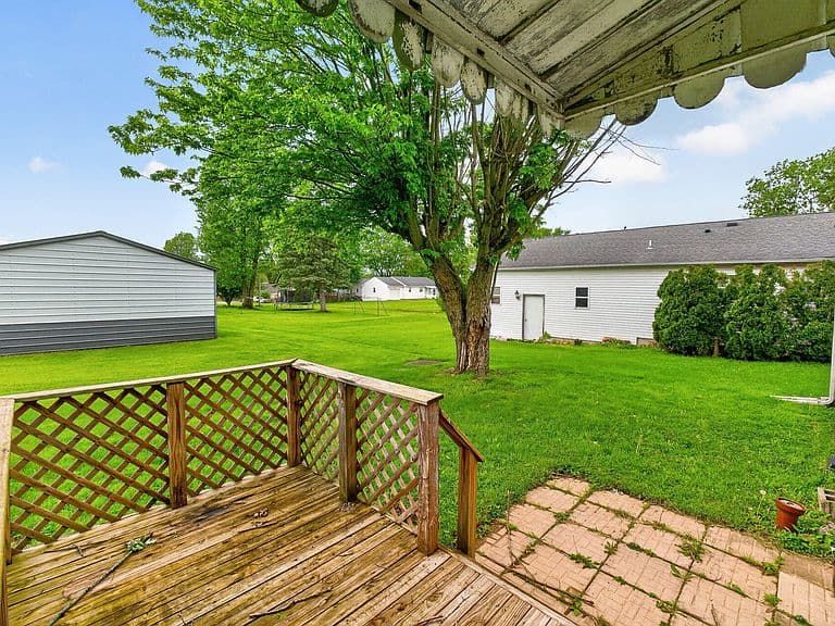 Listing photo 4