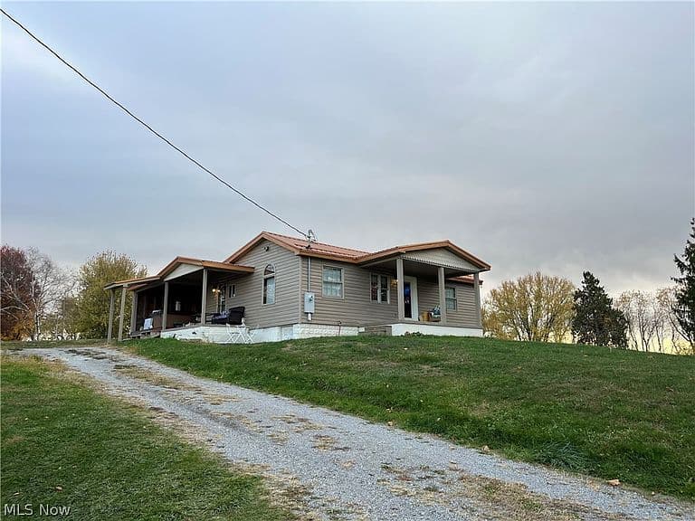 Listing photo 4