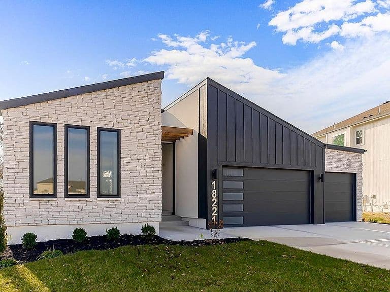 Listing photo