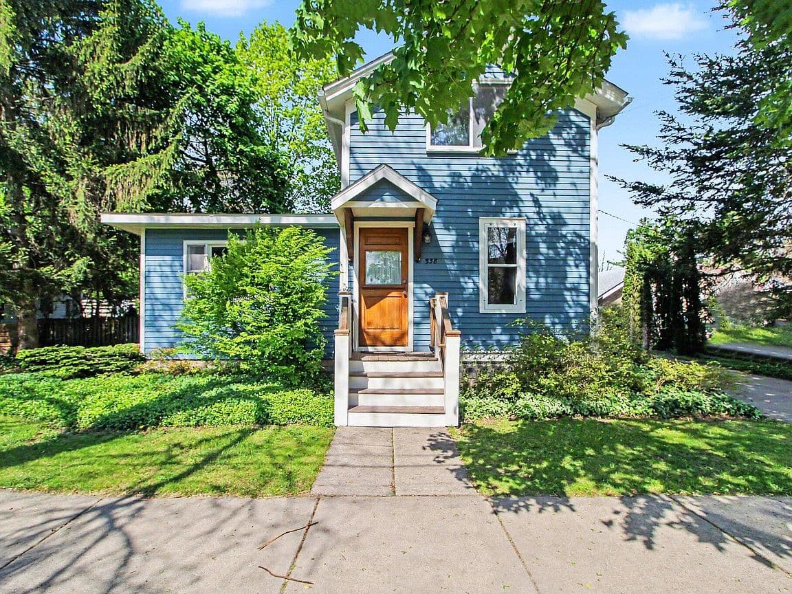 Primary listing photo