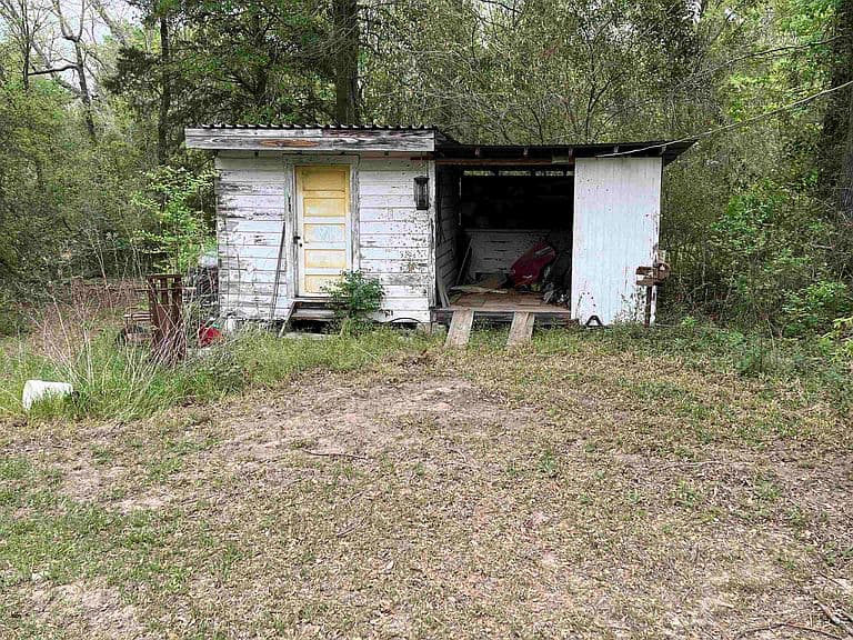 Listing photo 5