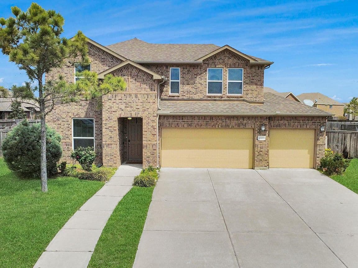 Primary listing photo