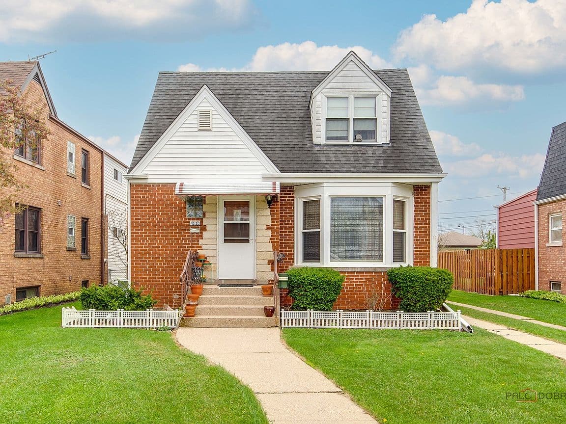 Primary listing photo