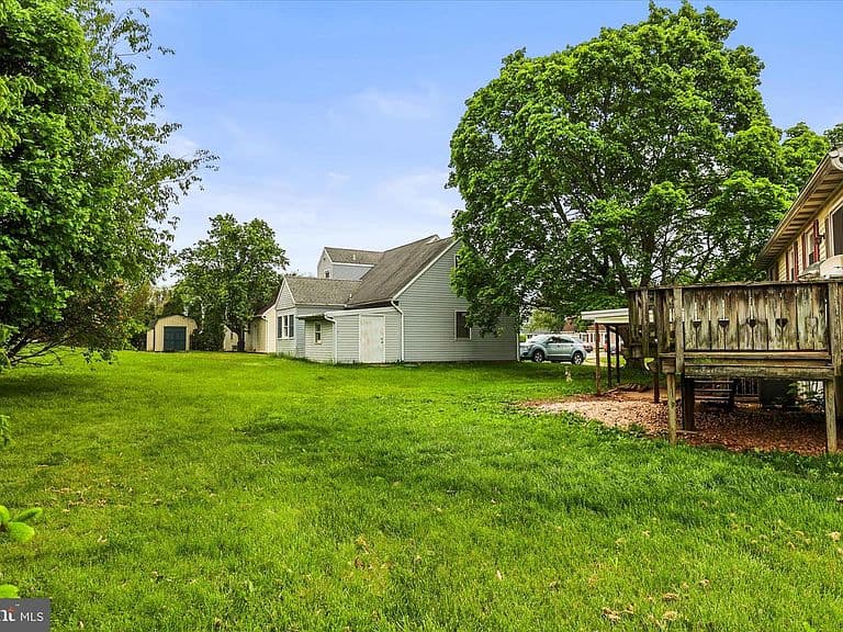 Listing photo 4