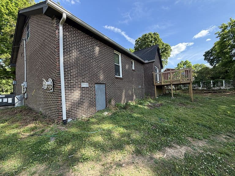 Listing photo 5