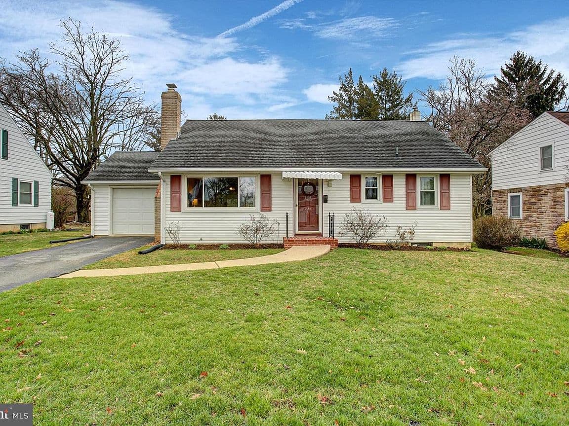 Primary listing photo