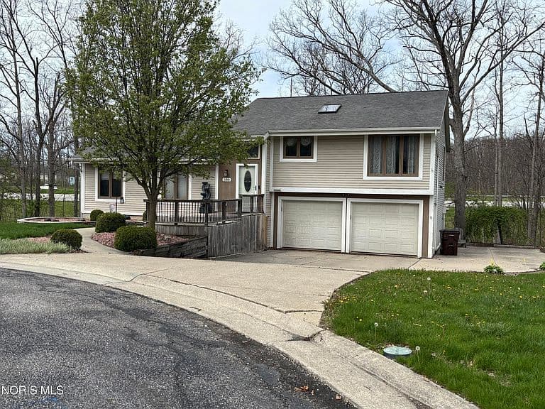 Listing photo 4
