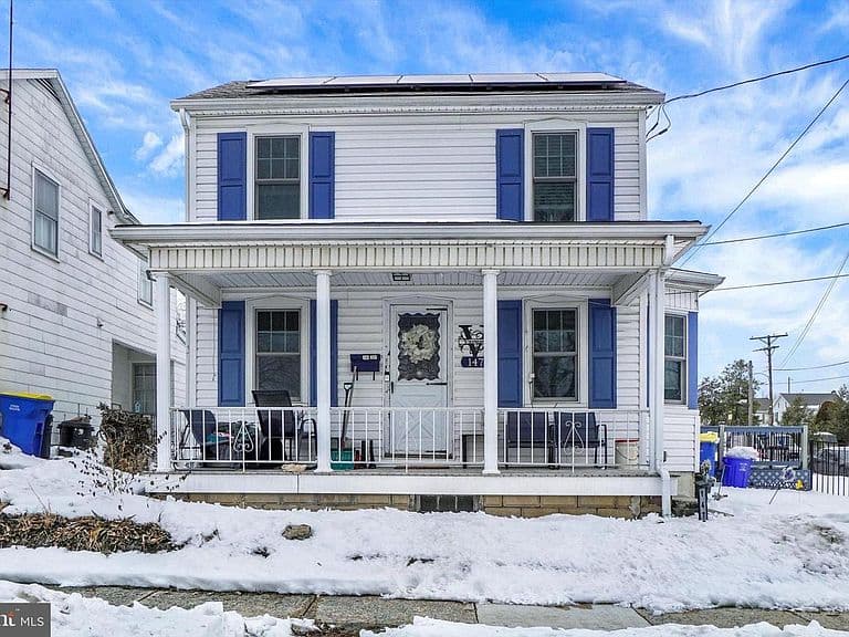 Listing photo 2