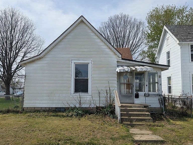 Listing photo 2