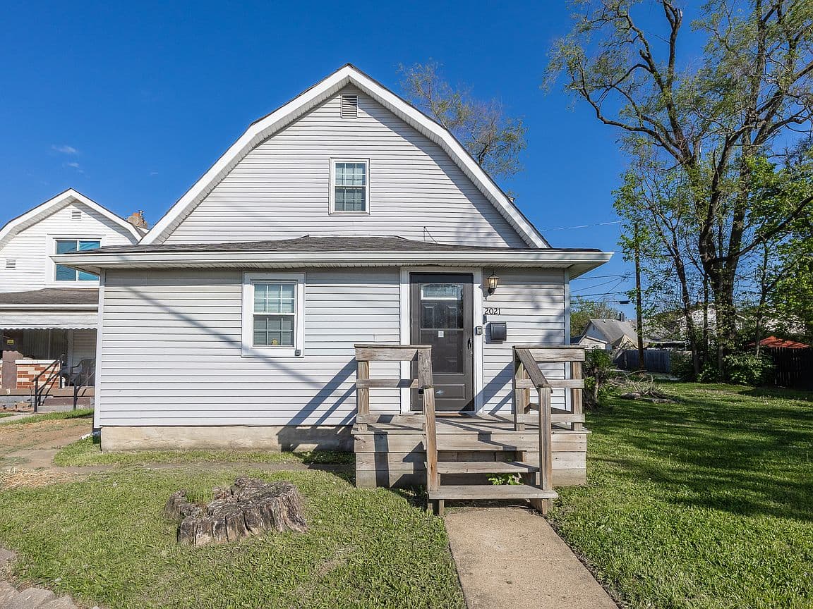 Primary listing photo