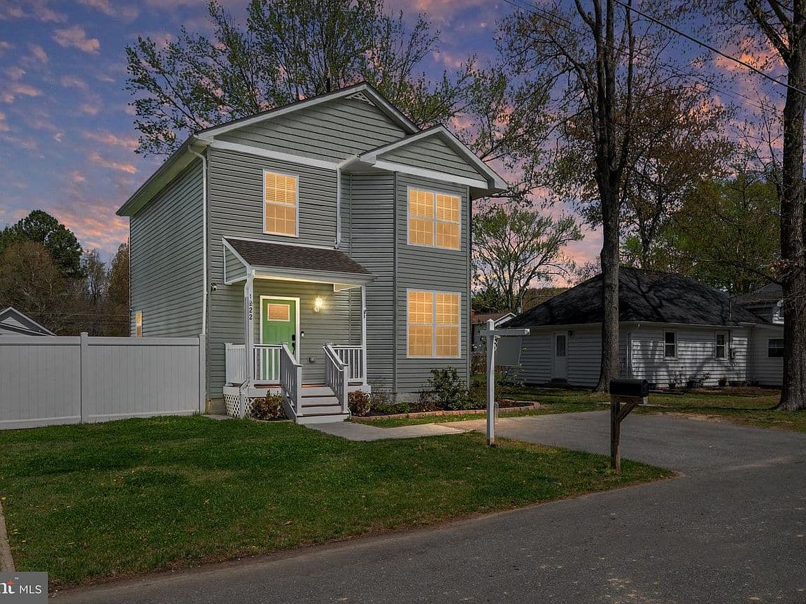 Primary listing photo