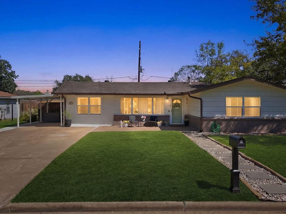 Primary listing photo