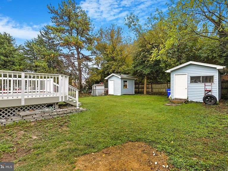 Listing photo 5