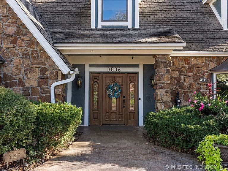 Listing photo 4