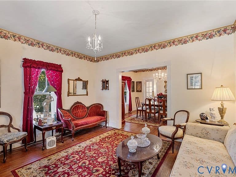 Listing photo 5