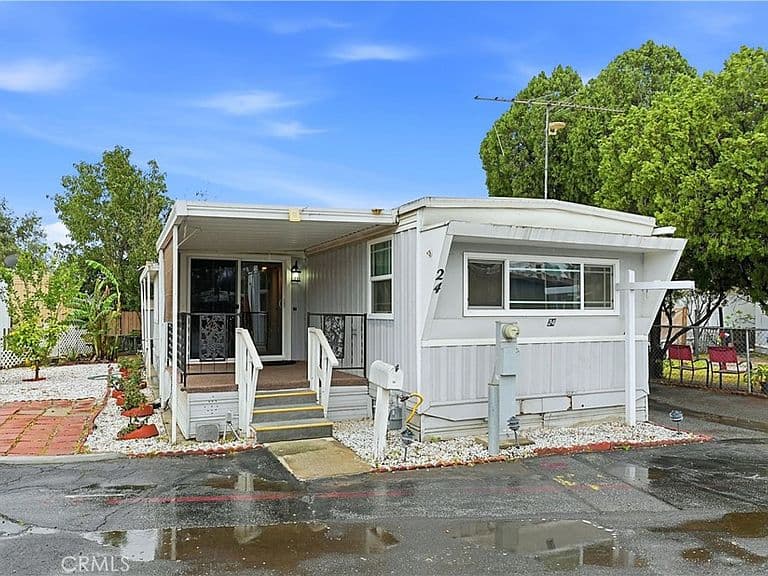 Listing photo