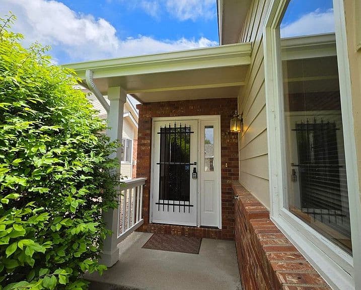 Listing photo 5
