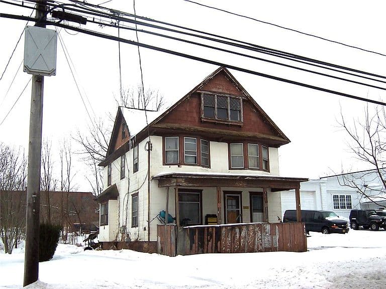 Listing photo