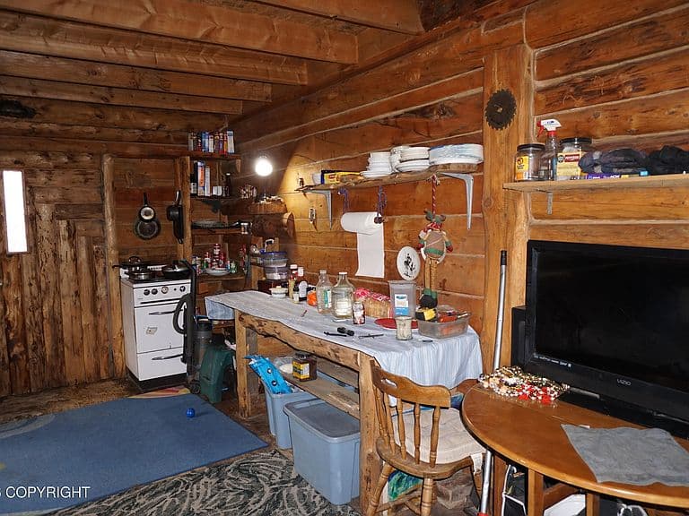 Listing photo 5