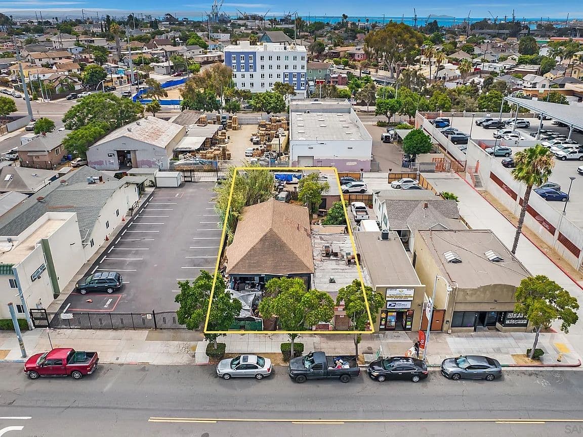 Primary listing photo