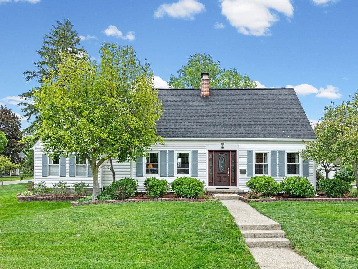 Primary listing photo
