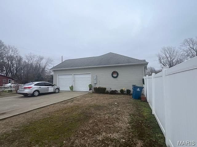 Listing photo 4