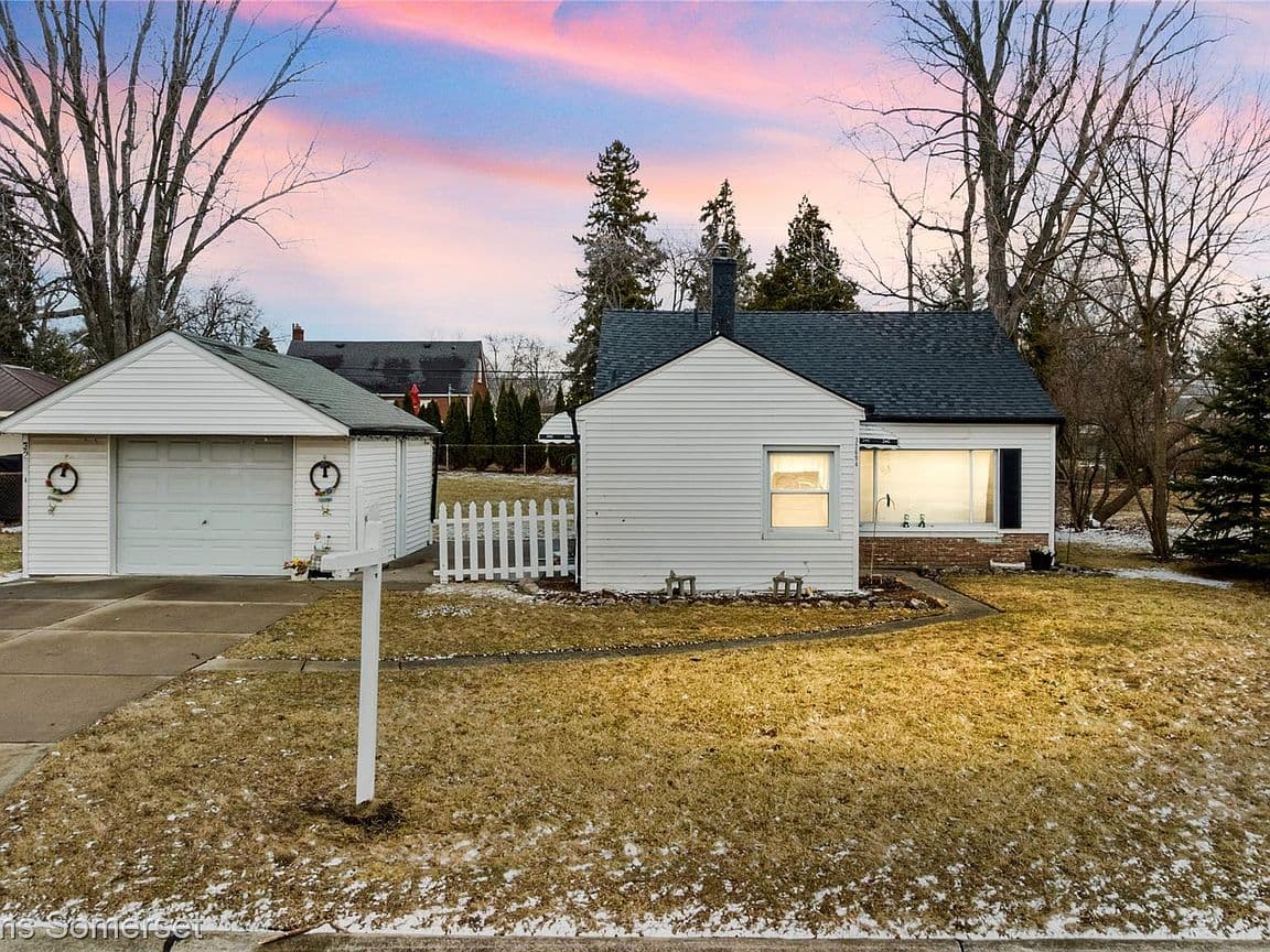 Primary listing photo