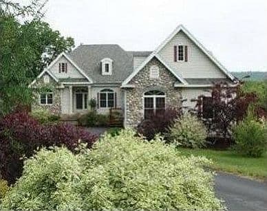 Listing photo 2