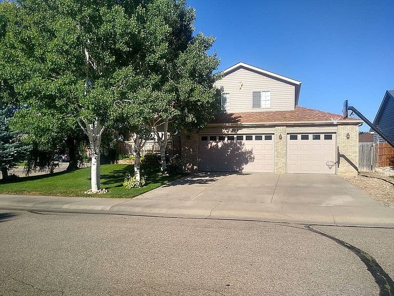 Listing photo 2