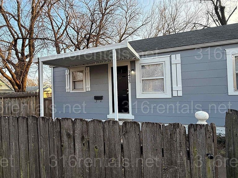 Listing photo 5