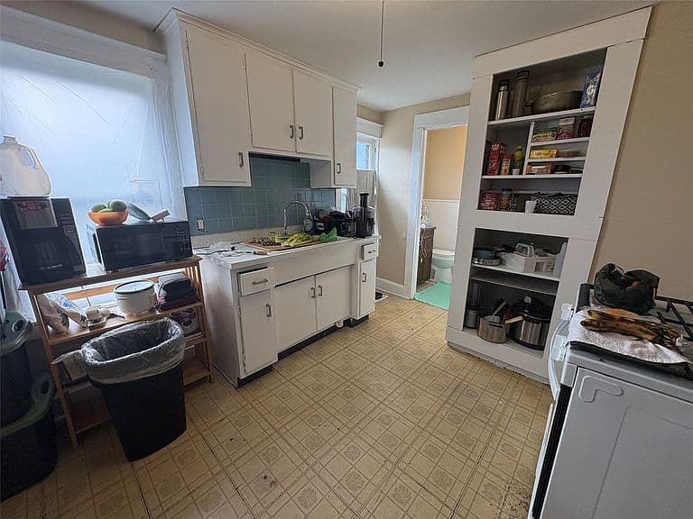 Listing photo 5