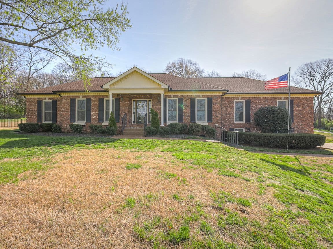 Primary listing photo
